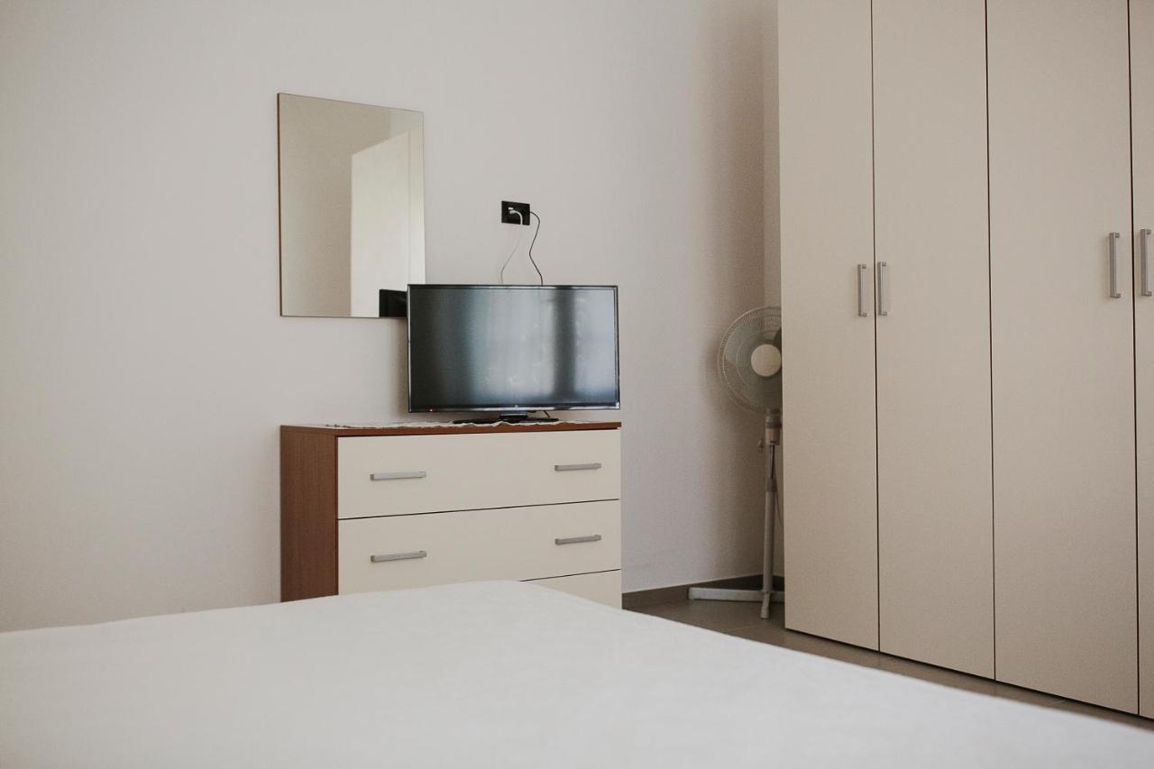 B&B "Al Colle 11" Fano Exteriör bild